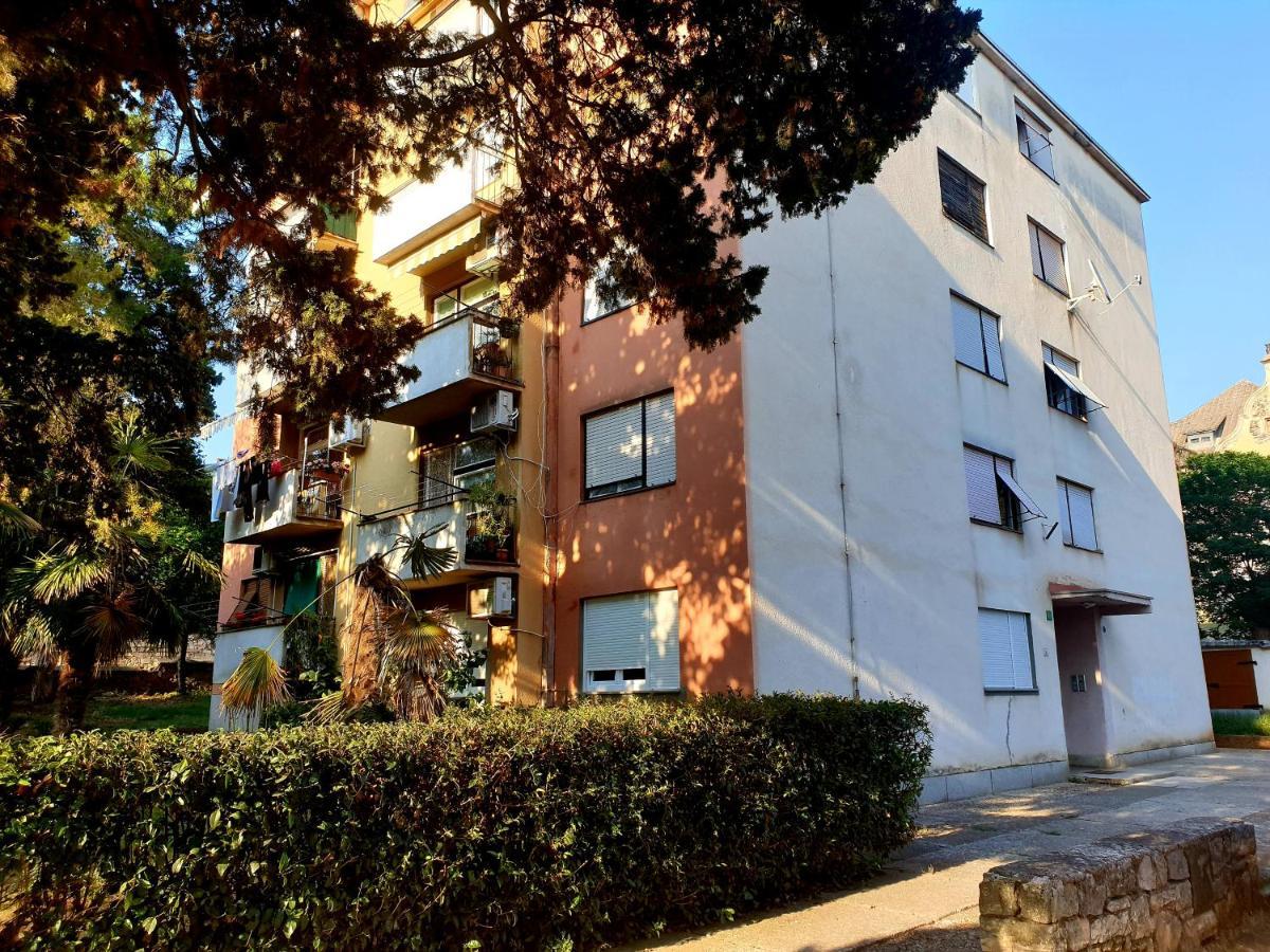 Apartment Mon Cheri-Located In A Quiet Neighbourhood Near Beaches Free Parking Pula Exterior foto